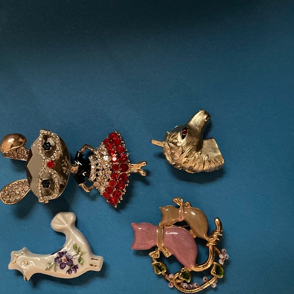 Animal Brooch Set assorted unmarked in perfect condition - Picture 2 of 4